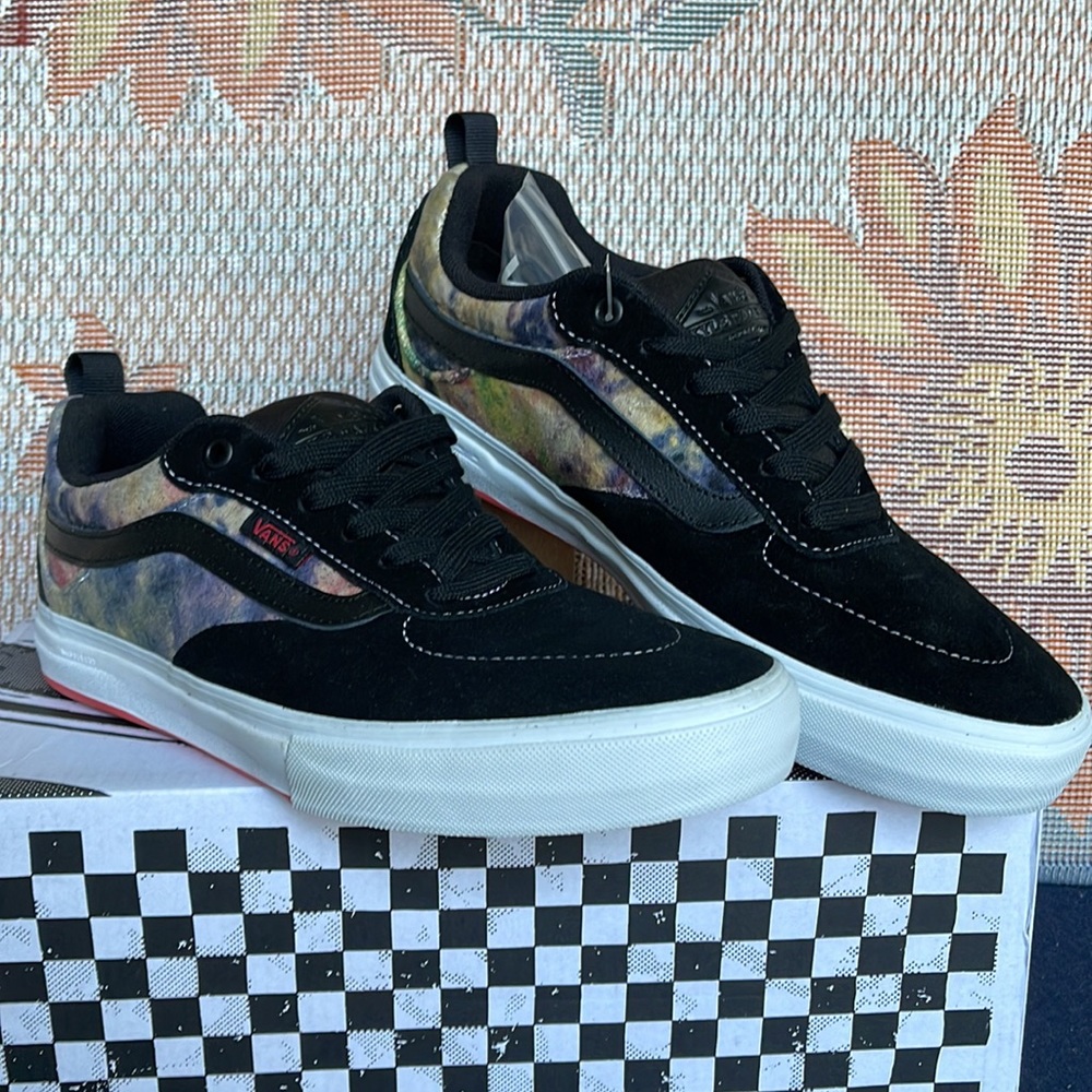 Vans Men’s Kyle Walker
Tie-Dye Terry Black/Multi
VN0A5JIEBML
 sneakers - Picture 5 of 16